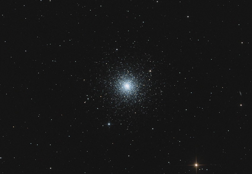 Messier 3 in den Jagdhunden